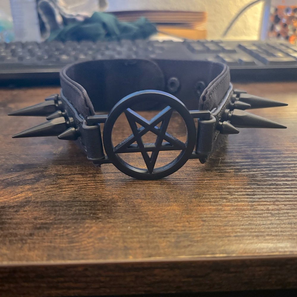 Killstar pentagram spiked choker